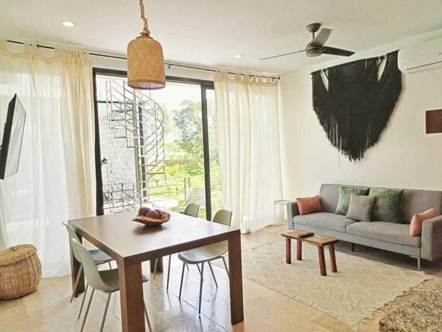 201 Amena Close To Sea Cozy 1br Apt 30mb Wifi & Gym
